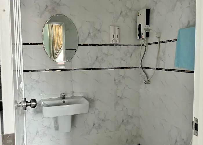 Baanpin Hostel Bangkok
