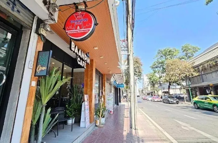 Auberge de jeunesse Baanpin