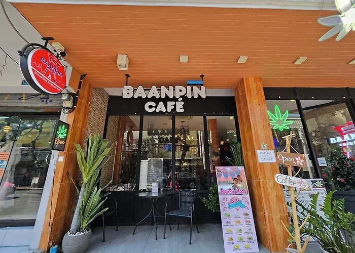Baanpin Hostel *